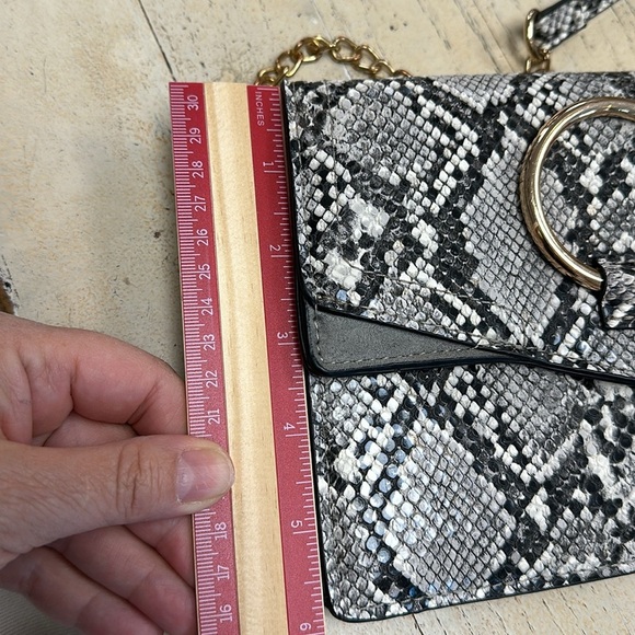 Urban expression black, gray and white snakeskin bag - Picture 9 of 9